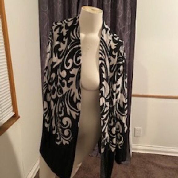 Chico's Travelers Collection Black/White Print Open Cardigan, size 3 - Picture 1 of 4